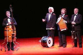 Les Luthiers Open Image-LR.jpg